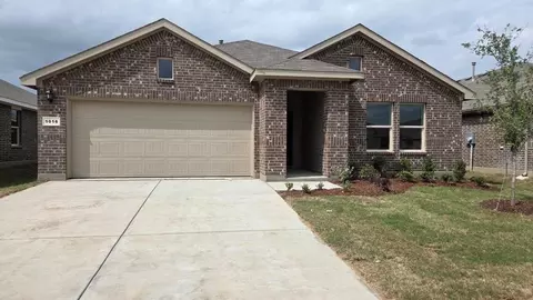 1016 Foxburg Dr, Fort Worth, TX 76131
