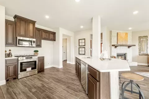 Kitchen - 1154 Bailey Ranch Rd, Aledo, TX 76008 photo 4 of 5