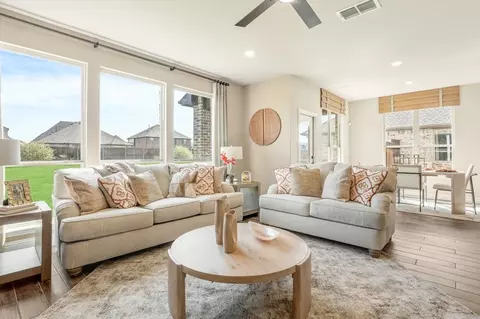 Living - 1154 Bailey Ranch Rd, Aledo, TX 76008 photo 4 of 5