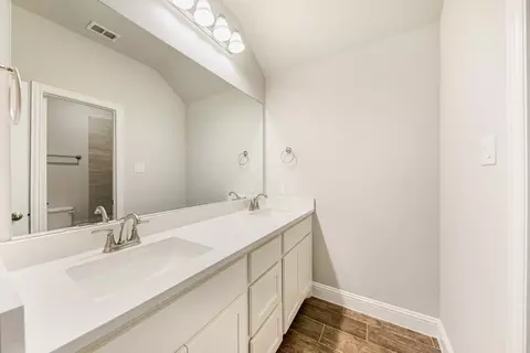 Bath - 2425 Saint George Dr, Celina, TX 75009 photo 1 of 5
