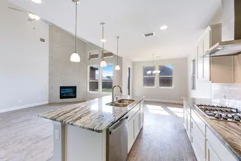 Kitchen - 2425 Saint George Dr, Celina, TX 75009 photo 3 of 4