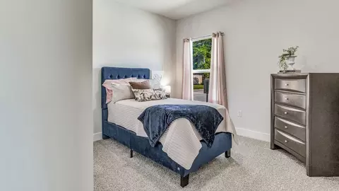 Bedroom - 5867 Tripletail Dr, Milton, FL 32583 photo 18 of 22