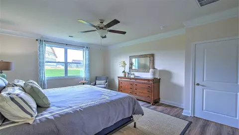 Bedroom - 28 Wheatfield Rd, Fletcher, NC 28732 photo 2 of 12
