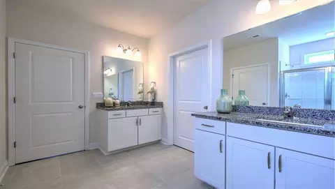 Bath - 28 Wheatfield Rd, Fletcher, NC 28732 photo 2 of 8