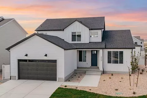 Exterior - 3004 N Wander Ln, Eagle Mountain, UT 84005 photo 2 of 6