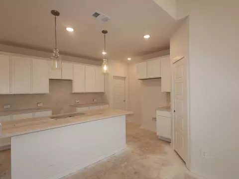 755 Hackberry Branch Ct, Magnolia, TX 77354