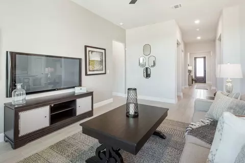 Entry Way - 1706 Baldwin Dr, Cedar Hill, TX 75104 photo 2 of 5
