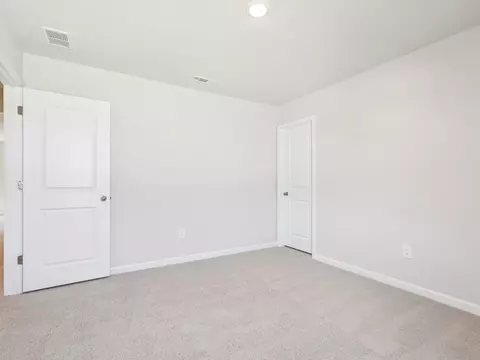 Bedroom - 6737 Warbler Ln, Lula, GA 30554 photo 2 of 12