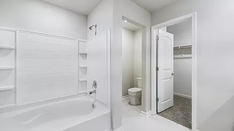 Bath - 215 Eagle Heights Dr, Duson, LA 70529 photo 3 of 6