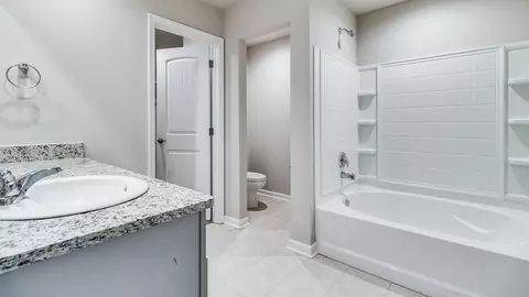 Bath - 215 Eagle Heights Dr, Duson, LA 70529 photo 4 of 6