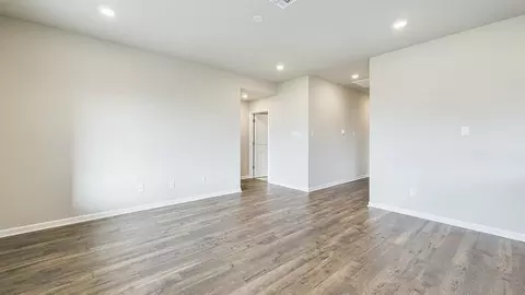 Living - 215 Eagle Heights Dr, Duson, LA 70529 photo 5 of 6