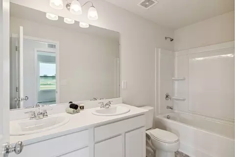 Bath - 455 Riverside Dr, Holly, MI 48442 photo 3 of 4