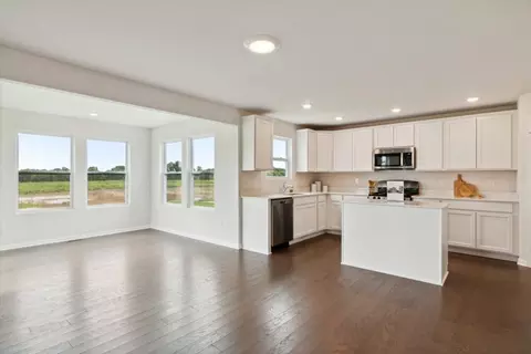 Kitchen - 455 Riverside Dr, Holly, MI 48442 photo 3 of 4