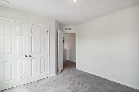 Bedroom - 455 Riverside Dr, Holly, MI 48442 photo 3 of 5