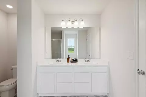 Bath - 455 Riverside Dr, Holly, MI 48442 photo 1 of 4