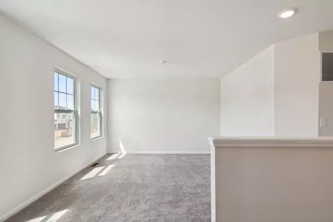 Living - 455 Riverside Dr, Holly, MI 48442 photo 3 of 4