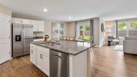 Kitchen - 101 Sunriff Ct, Greer, SC 29651 photo 4 of 7