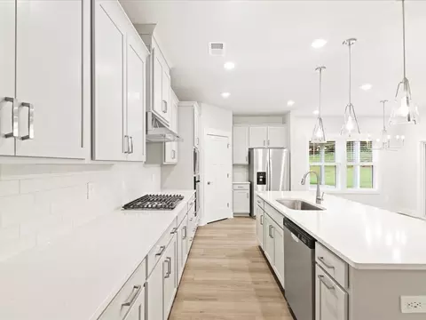 102 Kerwin Ct, Greer, SC 29651
