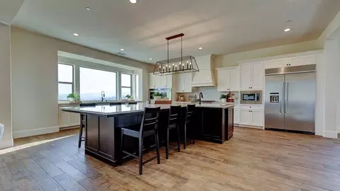Kitchen - 20243 Ventana Hills Dr, Clovis, CA 93619 photo 2 of 4