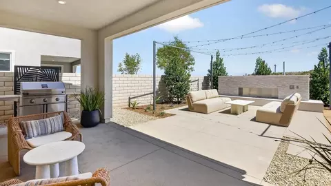 Exterior - 28007 Plateau Ter, Valencia, CA 91355 photo 2 of 5