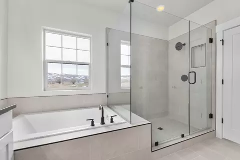 Bath - 11629 Engelmann Dr, Draper, UT 84020 photo 4 of 7