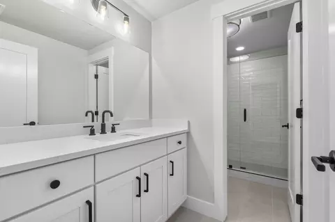 Bath - 11629 Engelmann Dr, Draper, UT 84020 photo 5 of 7
