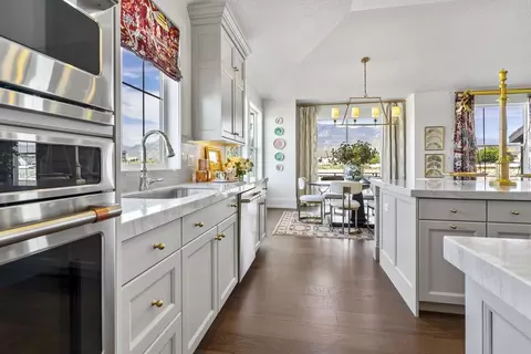 Kitchen - 11629 Engelmann Dr, Draper, UT 84020 photo 4 of 4