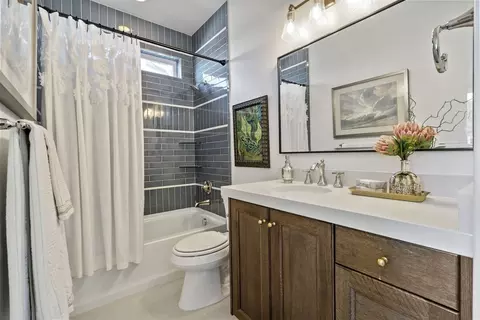 Bath - 11629 Engelmann Dr, Draper, UT 84020 photo 6 of 7