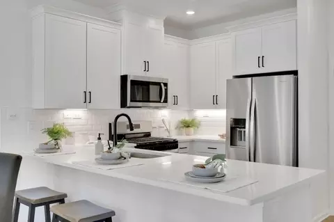 Kitchen - 182 Brook Forest Dr, Saint Augustine, FL 32092 photo 3 of 12