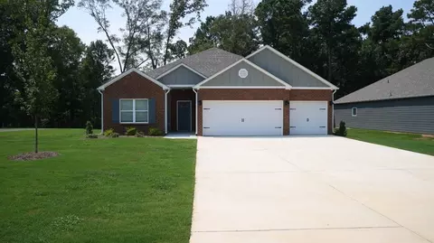 11900 Orchard Dr, Moundville, AL 35474