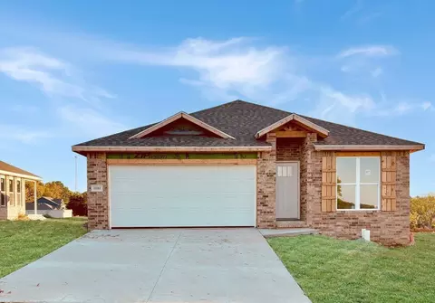 1108 W Pebblebrooke Dr, Ozark, MO 65721