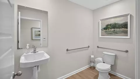 Bath - 400 Chambers Ave, Yulee, FL 32097 photo 2 of 2