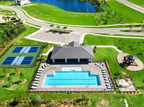 View/Area - 6830 SE Lost Pine Dr, Stuart, FL 34997 photo 5 of 7
