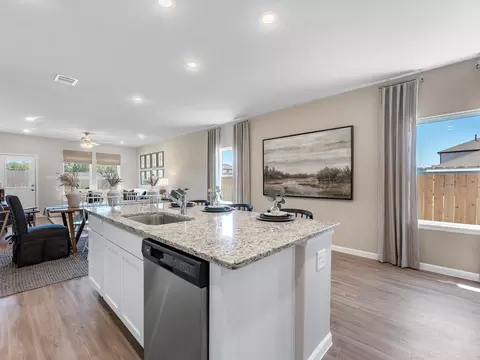 Kitchen - 16768 Needlepoint Dr, Conroe, TX 77302 photo 4 of 4