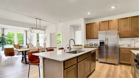Kitchen - 1531 Pine Cir, Franklin, IN 46131 photo 7 of 10