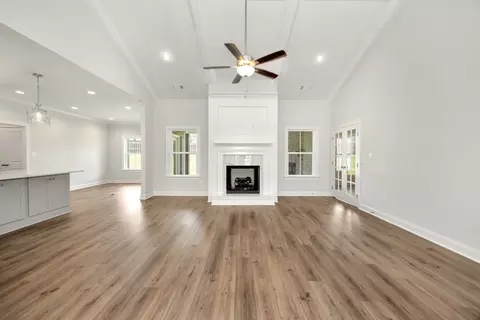 Living - 127 Laurel Branch Dr, Dothan, AL 36305 photo 1 of 3