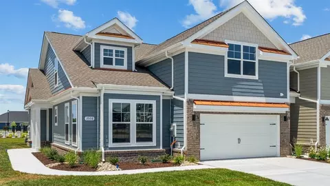 Exterior - 2212 Edwin Dr, Chesapeake, VA 23322 photo 6 of 9