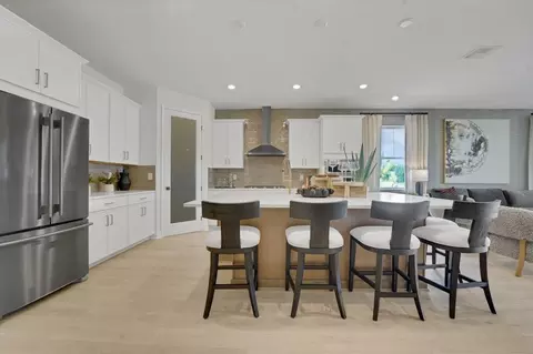 Kitchen - 4399 Firefly Ln, Saint Cloud, FL 34772 photo 3 of 6