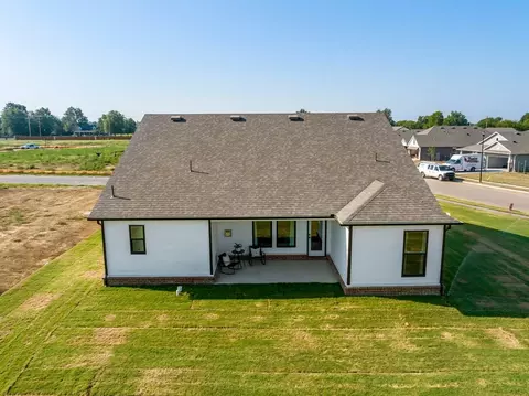 Exterior - 31042 E 65th Pl S, Broken Arrow, OK 74014 photo 10 of 19