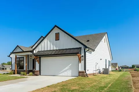 Exterior - 31042 E 65th Pl S, Broken Arrow, OK 74014 photo 7 of 19