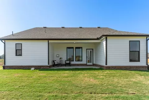 Exterior - 31042 E 65th Pl S, Broken Arrow, OK 74014 photo 9 of 19