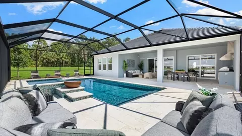 Exterior - 10614 Eclipse St, Sarasota, FL 34241 photo 58 of 59