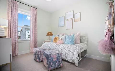 Bedroom - 103 Fetlock Dr, Stephenson, VA 22656 photo 3 of 5