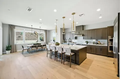 Kitchen - 1640 Savanna Ct, Dublin, CA 94568 photo 3 of 10