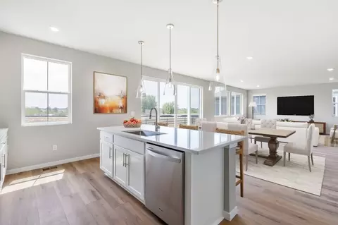 Kitchen - 330 Rustic Barn Ln, Berthoud, CO 80513 photo 7 of 11