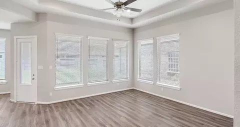 Living - 202 Painters Ridge Ct, Willis, TX 77318 photo 2 of 3