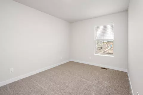 Bedroom - 600 Redwood Loop N, Cambridge, MN 55008 photo 2 of 2
