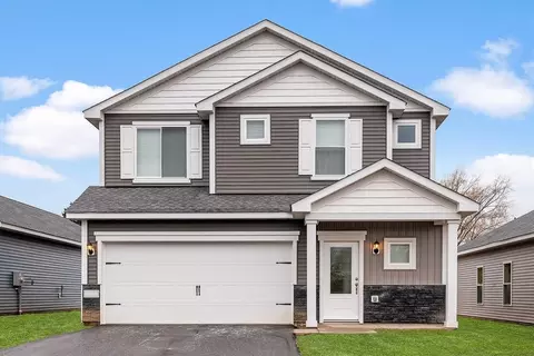 Exterior - 600 Redwood Loop N, Cambridge, MN 55008 photo 3 of 8