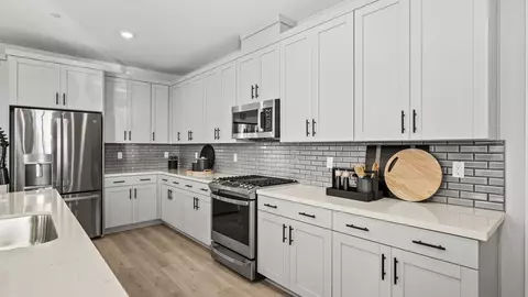 Kitchen - 4344 Ellington Way, Lathrop, CA 95330 photo 15 of 17