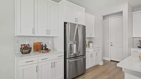 Kitchen - 4344 Ellington Way, Lathrop, CA 95330 photo 10 of 17